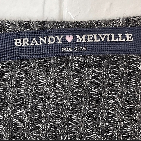 🆕🔥BRANDY MELVILLE STYLISH&CUTE CHARCOAL GRAY&MARBLED COLORED LONGSLEEVESWEATER - Picture 3 of 4